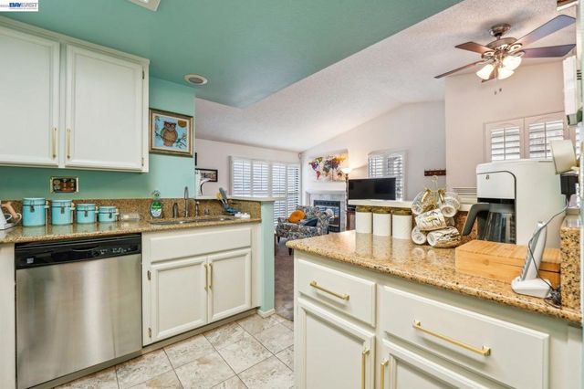 38764 Huntington Cir, Fremont, CA 94536
