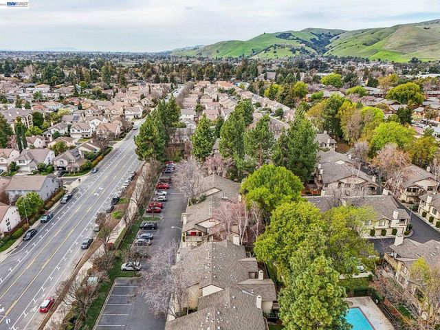 38764 Huntington Cir, Fremont, CA 94536