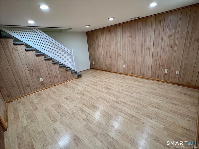 15 Meadowrue Drive 15, Glastonbury, CT 06033