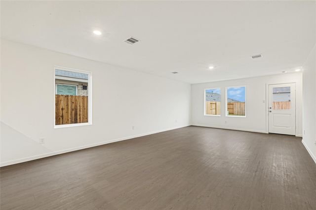 9318 Speckled Trout Drive, Baytown, TX 77521