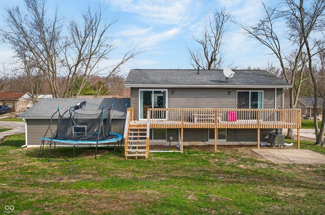 10961 W Hillview Place, Columbus, IN 47201