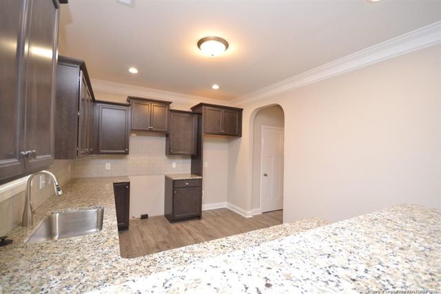 5219 Riva Ridge Lane, Hope Mills, NC 28348