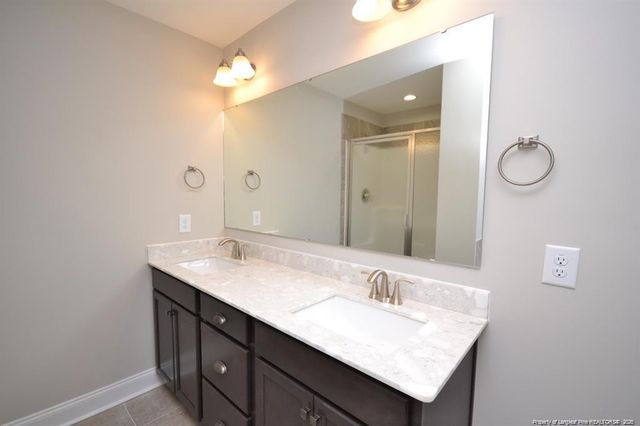 5219 Riva Ridge Lane, Hope Mills, NC 28348