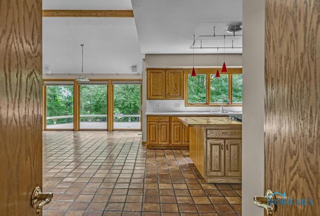 6045 Miakonda Trail, Sylvania, OH 43560