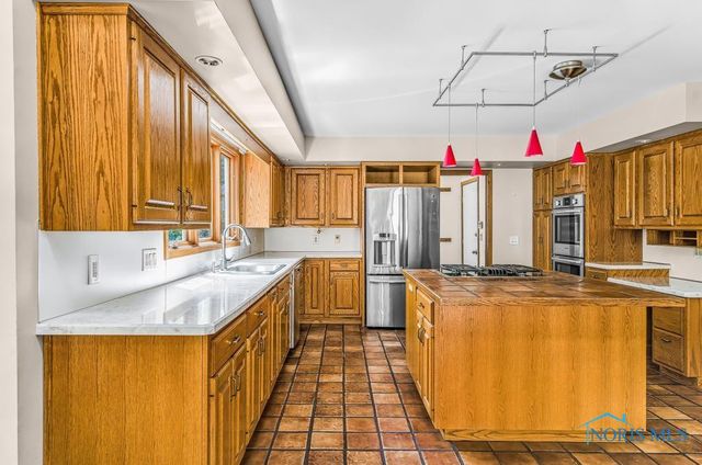 6045 Miakonda Trail, Sylvania, OH 43560