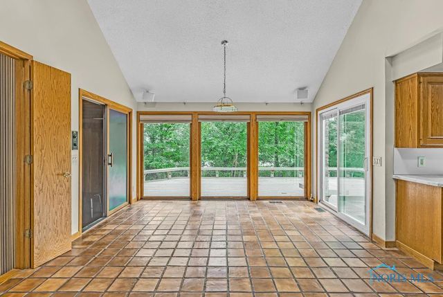 6045 Miakonda Trail, Sylvania, OH 43560