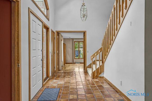 6045 Miakonda Trail, Sylvania, OH 43560