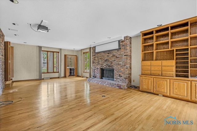 6045 Miakonda Trail, Sylvania, OH 43560