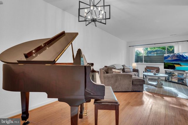1052 CEDAR RIDGE CT, Annapolis, MD 21403
