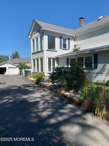 421 W Lincoln Avenue, Oakhurst, NJ 07755