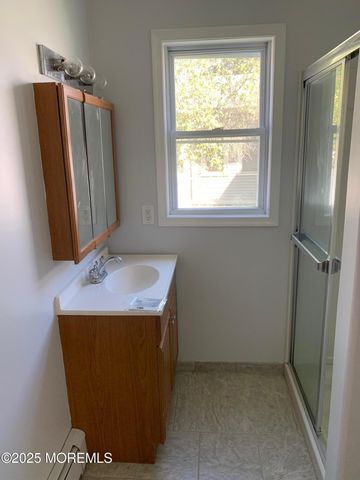 421 W Lincoln Avenue, Oakhurst, NJ 07755