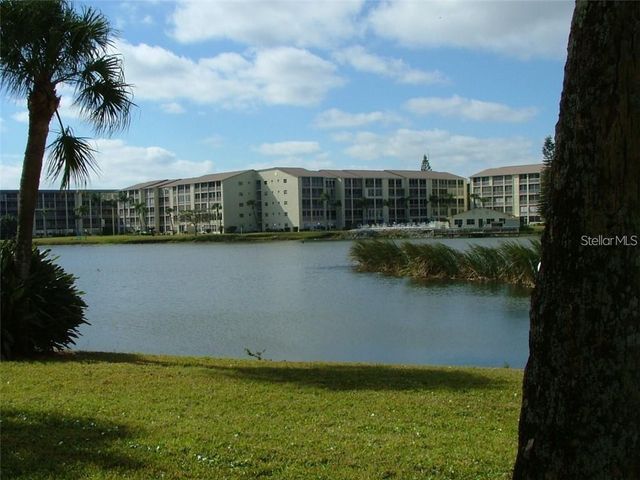 4109 LAKE BAYSHORE DRIVE 407, Bradenton, FL 34205