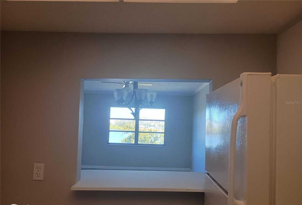 Image 16 of property listing at 4109 LAKE BAYSHORE DRIVE 407, Bradenton, FL 34205