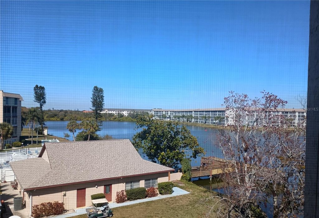 Image 26 of property listing at 4109 LAKE BAYSHORE DRIVE 407, Bradenton, FL 34205