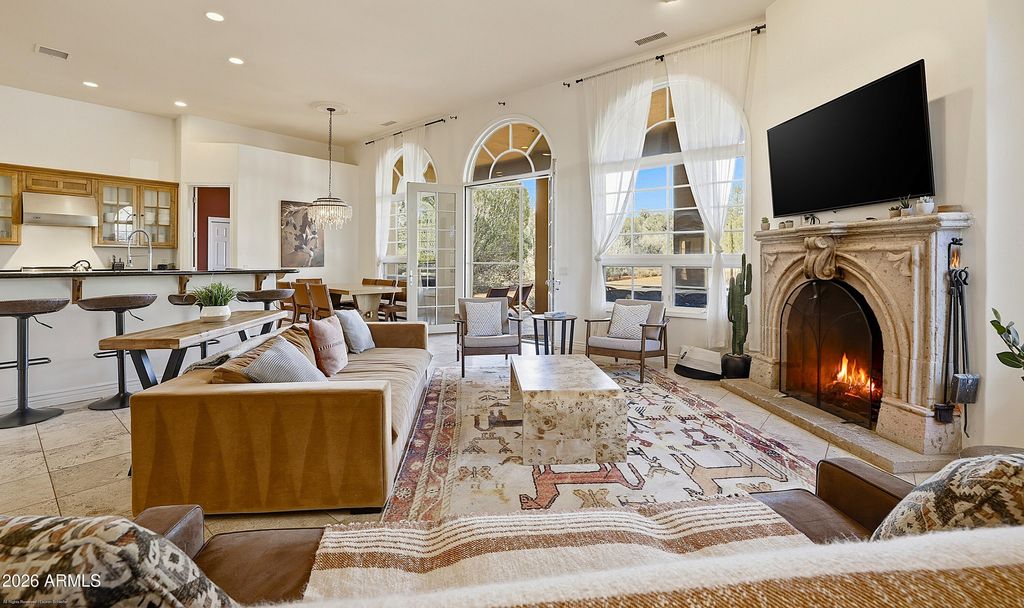 Image 10 of property listing at 36 W DOVE WING Drive, Sedona, AZ 86336