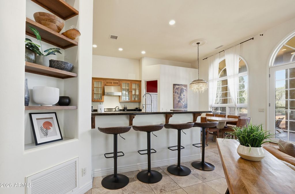 Image 11 of property listing at 36 W DOVE WING Drive, Sedona, AZ 86336