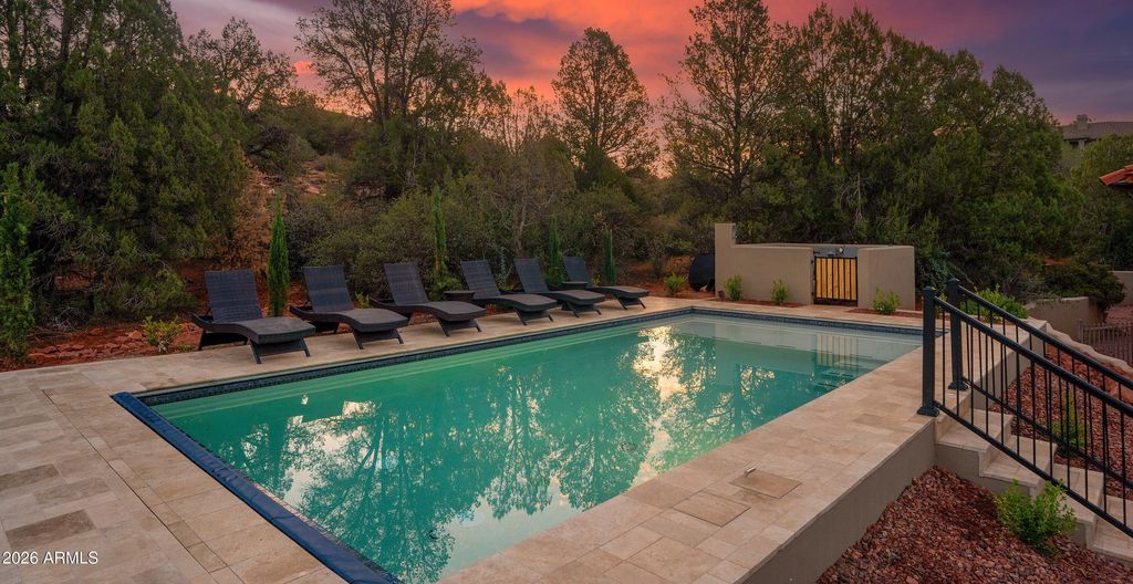 Image 3 of property listing at 36 W DOVE WING Drive, Sedona, AZ 86336