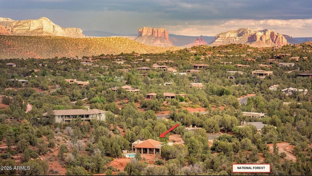 Image 4 of property listing at 36 W DOVE WING Drive, Sedona, AZ 86336