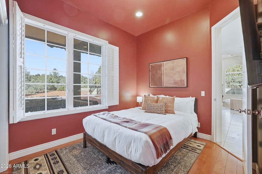 Image 40 of property listing at 36 W DOVE WING Drive, Sedona, AZ 86336