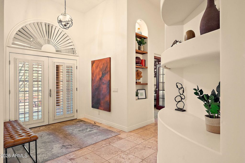 Image 8 of property listing at 36 W DOVE WING Drive, Sedona, AZ 86336