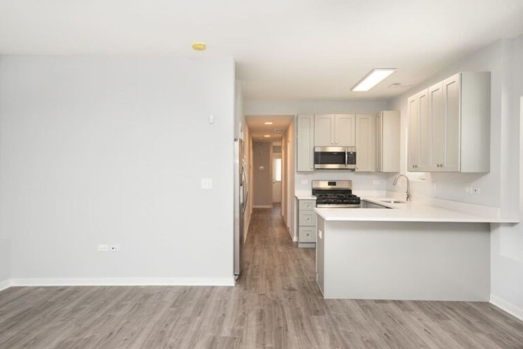 1813 W Cermak Road, Chicago, IL 60608 — photo 4