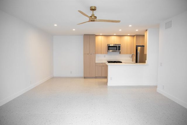 1400 E Palm Canyon Drive 113, Palm Springs, CA 92264