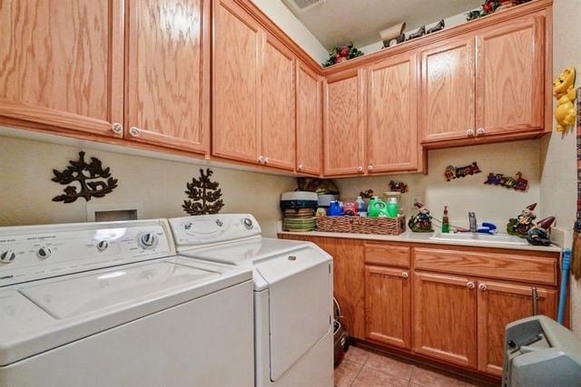 3613 Southern Oak Dr, Ceres, CA 95307