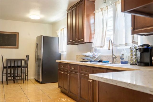 3208 W 74th Street, Park Hills Heights, CA 90043