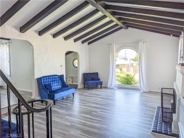 3208 W 74th Street, Park Hills Heights, CA 90043