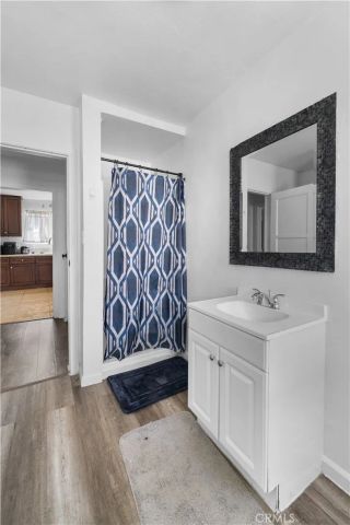 3208 W 74th Street, Park Hills Heights, CA 90043