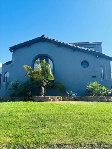 3208 W 74th Street, Park Hills Heights, CA 90043