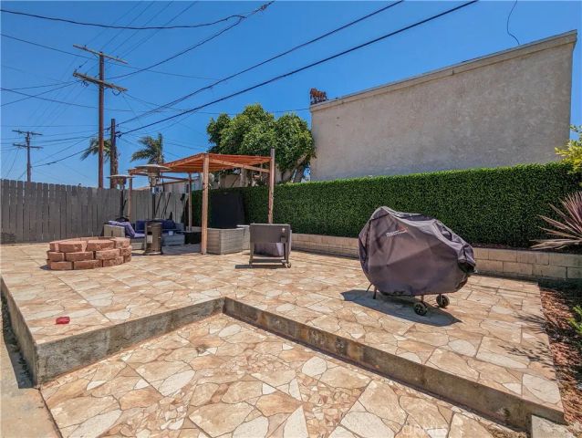 3208 W 74th Street, Park Hills Heights, CA 90043