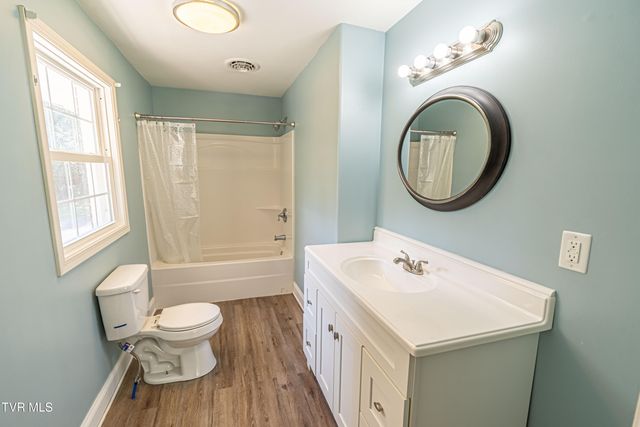 129 Grove Park Drive, Bristol, TN 37620