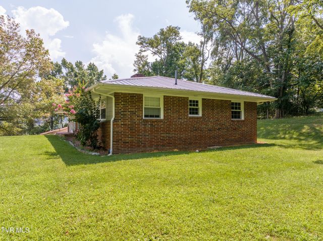 129 Grove Park Drive, Bristol, TN 37620