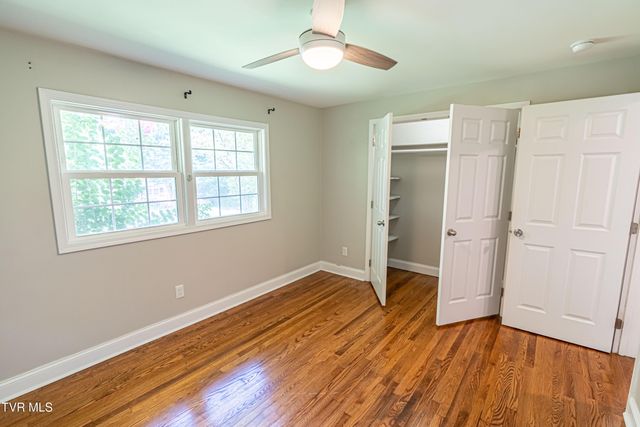 129 Grove Park Drive, Bristol, TN 37620