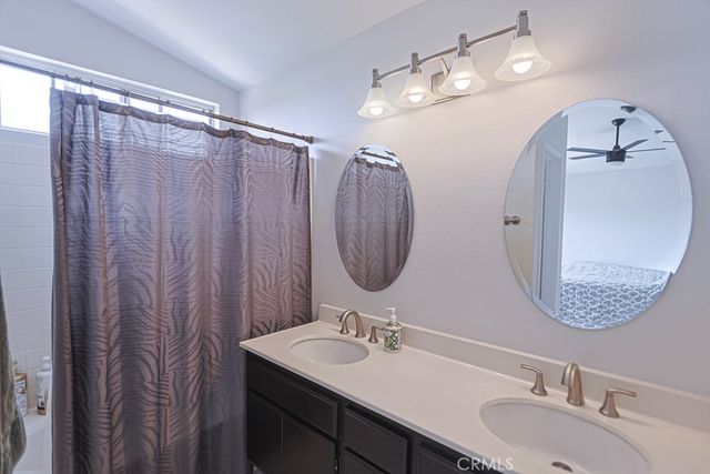 967 Naples, Corona, CA 92882