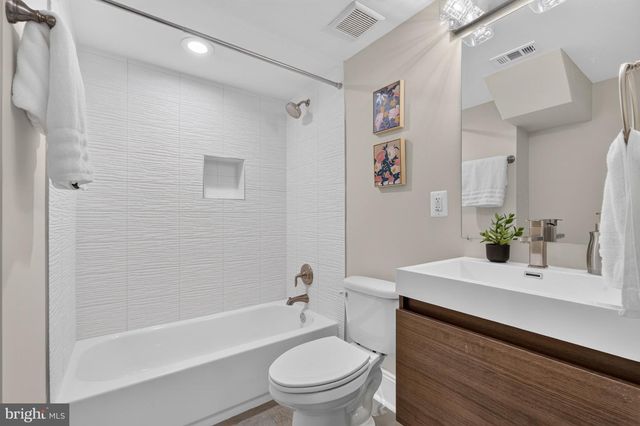 4516 ILLINOIS AVE NW, Washington, DC 20011