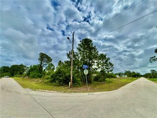 529 Osage, Lee, FL 33974