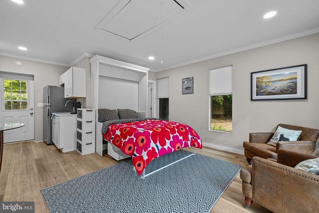 8015 EDDY BEND TRL, Fairfax Station, VA 22039
