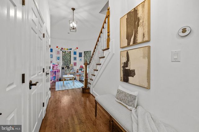 8015 EDDY BEND TRL, Fairfax Station, VA 22039