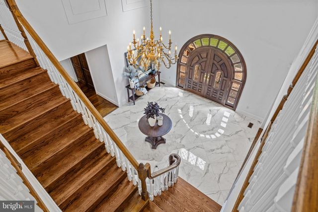 8015 EDDY BEND TRL, Fairfax Station, VA 22039