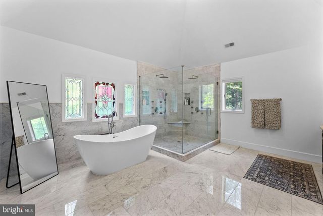 8015 EDDY BEND TRL, Fairfax Station, VA 22039