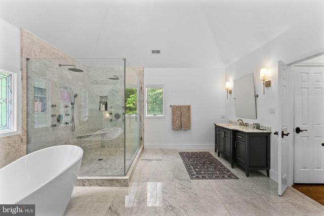 8015 EDDY BEND TRL, Fairfax Station, VA 22039