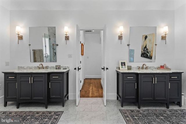 8015 EDDY BEND TRL, Fairfax Station, VA 22039