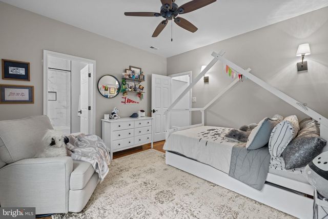 8015 EDDY BEND TRL, Fairfax Station, VA 22039
