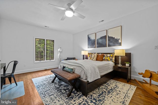 8015 EDDY BEND TRL, Fairfax Station, VA 22039
