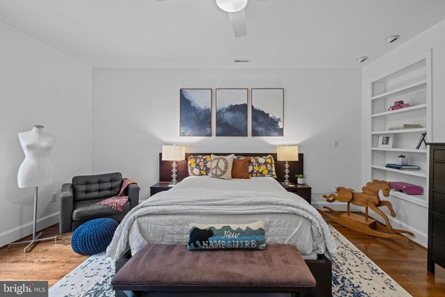 8015 EDDY BEND TRL, Fairfax Station, VA 22039