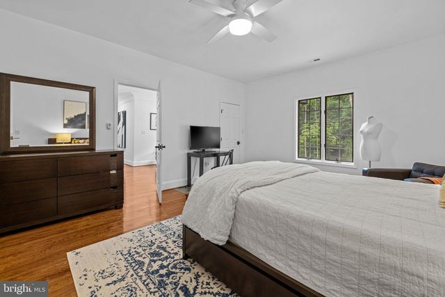 8015 EDDY BEND TRL, Fairfax Station, VA 22039