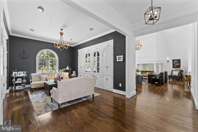 8015 EDDY BEND TRL, Fairfax Station, VA 22039