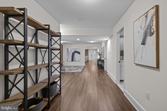 8015 EDDY BEND TRL, Fairfax Station, VA 22039